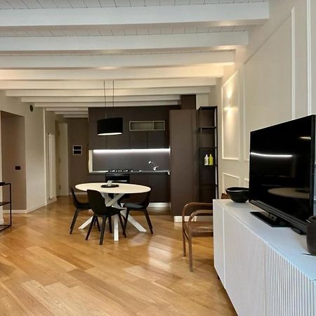 Suite Moroni Apartment Бергамо Экстерьер фото